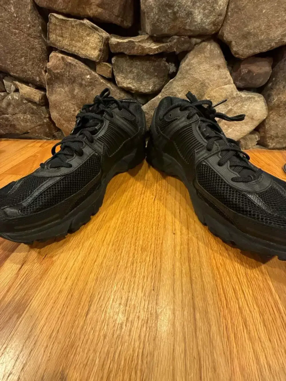 Nike Zoom Vomero 5 Triple Black Sneakers